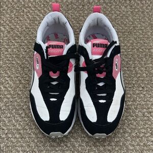 Puma Women Sneakers - Black, White, and Pink size 6